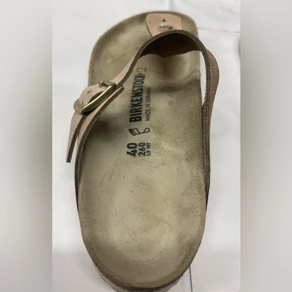 Birkenstock Gizeh metallic copper thong sandal with adjustable buckle